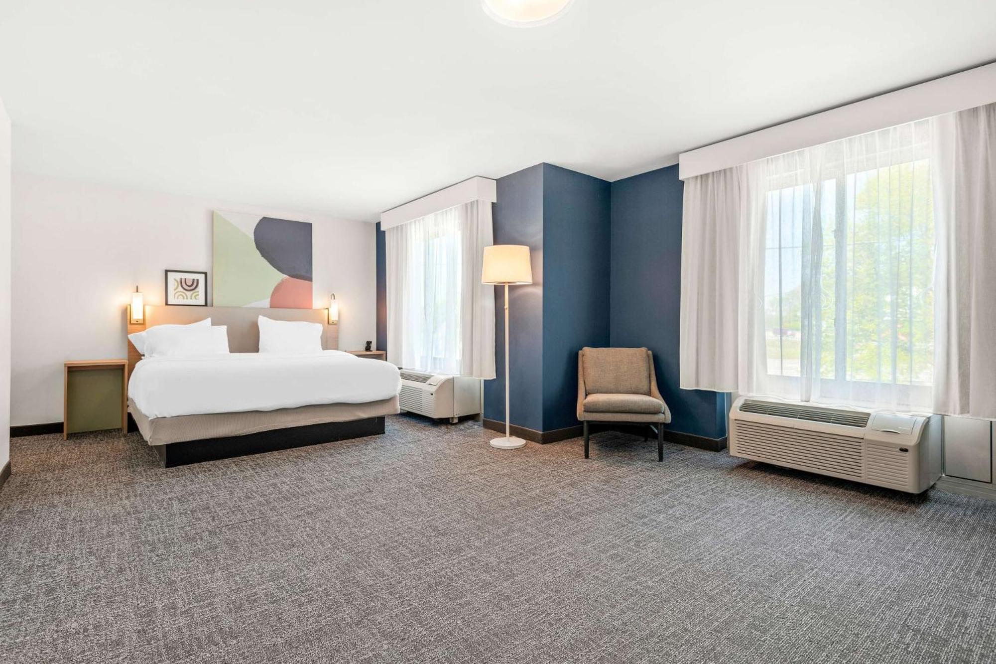 Spark By Hilton Exton Kültér fotó